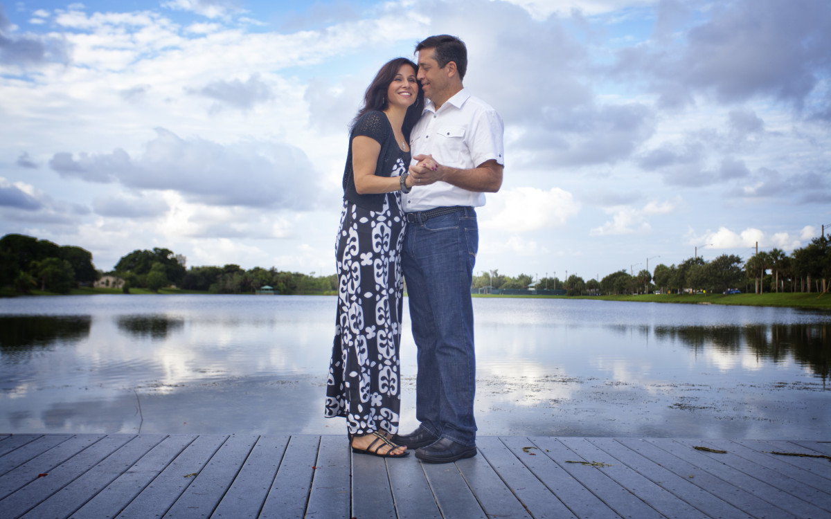 Photo Session - Celebrating 25 years of marriage, Michelle & Hector